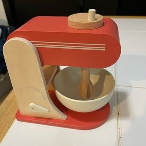 Heart and Hand with Magnolia wooden mixer